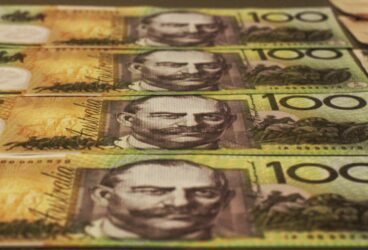 Hundred dollar Australian Notes